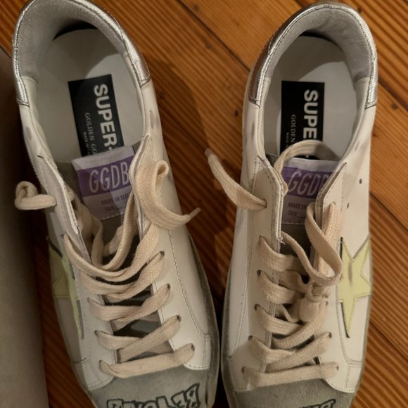 BRAND NEW UNWORN Size 38 Golden Goose Sneakers with Box - Picture 5 of 9